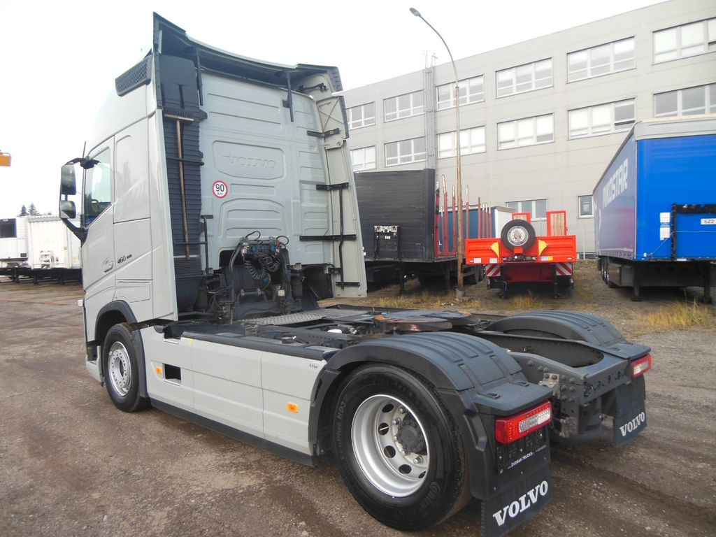 Volvo FH 13/460 TURBO COMPOUND,I-SAVE,I-PARK COOL,TOP Volvo FH 13/460 TURBO COMPOUND,I-SAVE,I-PARK COOL,TOP - Cap tractor: Foto 4 Volvo FH 13/460 TURBO COMPOUND,I-SAVE,I-PARK COOL,TOP Volvo FH 13/460 TURBO COMPOUND,I-SAVE,I-PARK COOL,TOP - Cap tractor: Foto 4