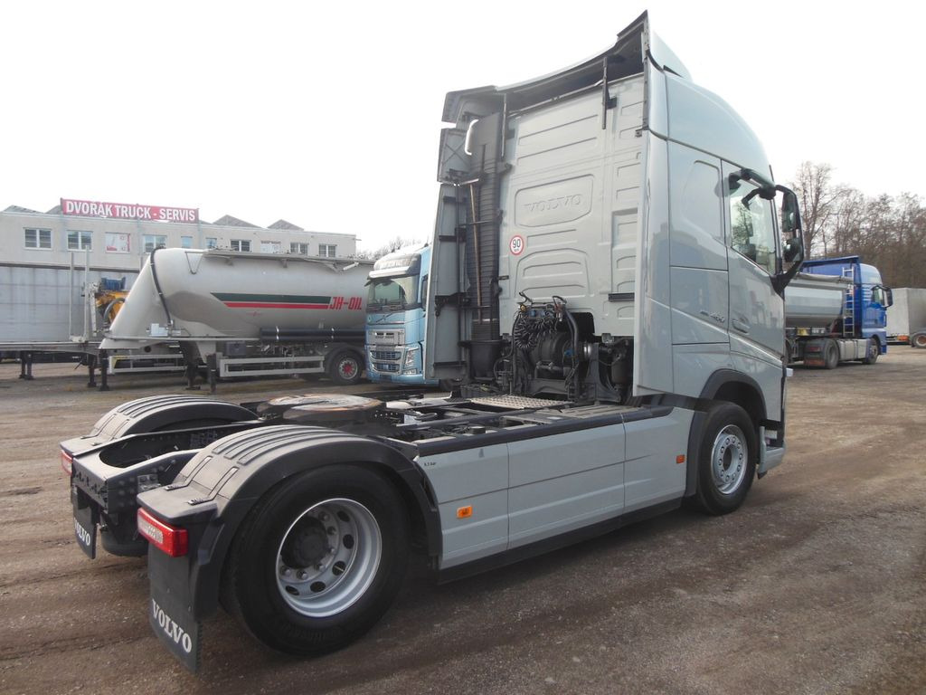 Volvo FH 13/460 TURBO COMPOUND,I-SAVE,I-PARK COOL,TOP Volvo FH 13/460 TURBO COMPOUND,I-SAVE,I-PARK COOL,TOP - Cap tractor: Foto 3 Volvo FH 13/460 TURBO COMPOUND,I-SAVE,I-PARK COOL,TOP Volvo FH 13/460 TURBO COMPOUND,I-SAVE,I-PARK COOL,TOP - Cap tractor: Foto 3