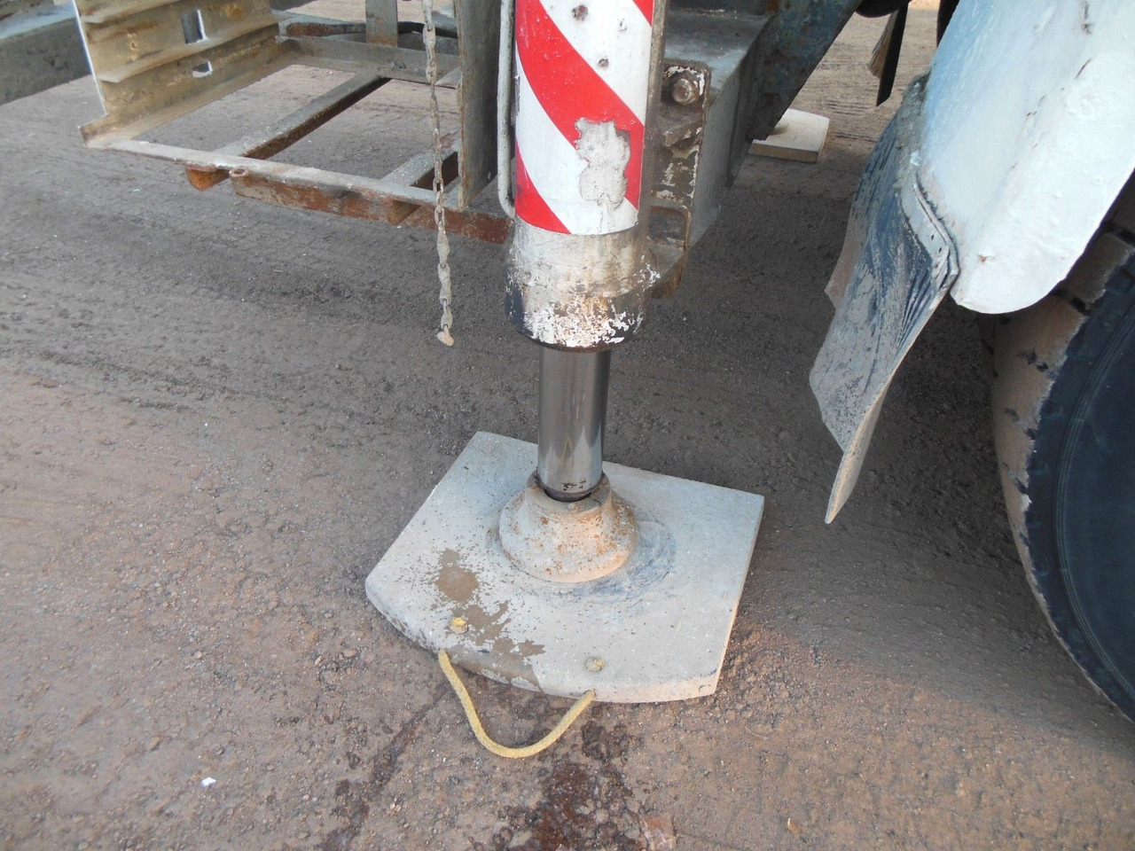 Autopompă de beton MAN TGA 35.410, 8X4, MIX + PUMPE 24M: Foto 19