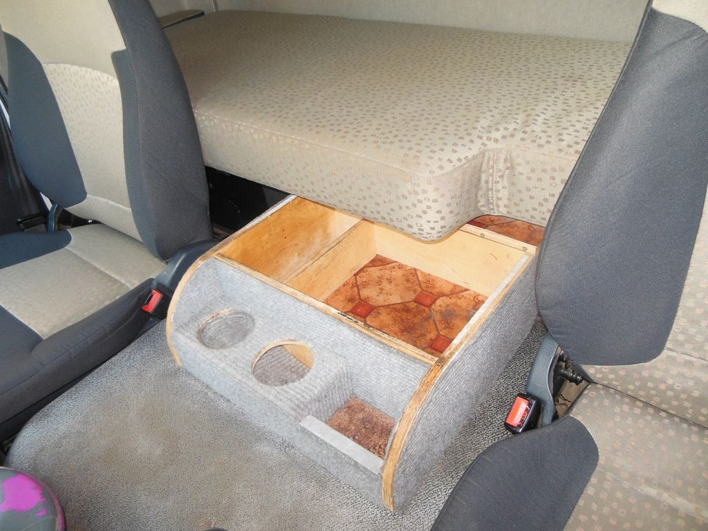 Camion platformă Renault MIDLUM DXI 180.08 Renault MIDLUM DXI 180.08: Foto 17 Camion platformă Renault MIDLUM DXI 180.08 Renault MIDLUM DXI 180.08: Foto 17