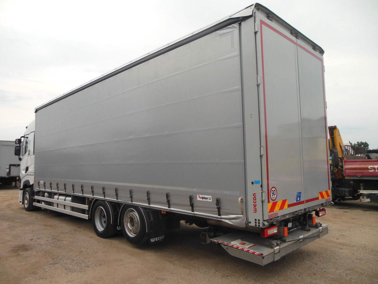 Renault T 440, 6X2, D-HOLLANDIA, 23 PALETTEN, WIE NEUE! - Camion cu prelată: Foto 4 Renault T 440, 6X2, D-HOLLANDIA, 23 PALETTEN, WIE NEUE! - Camion cu prelată: Foto 4