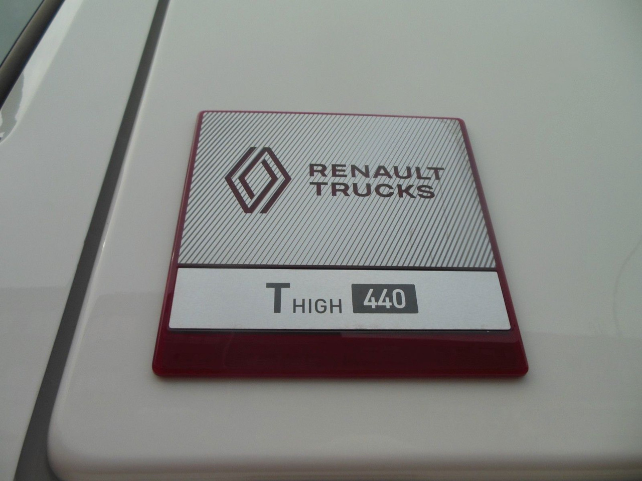 Renault T 440, 6X2, D-HOLLANDIA, 23 PALETTEN, WIE NEUE! - Camion cu prelată: Foto 5 Renault T 440, 6X2, D-HOLLANDIA, 23 PALETTEN, WIE NEUE! - Camion cu prelată: Foto 5
