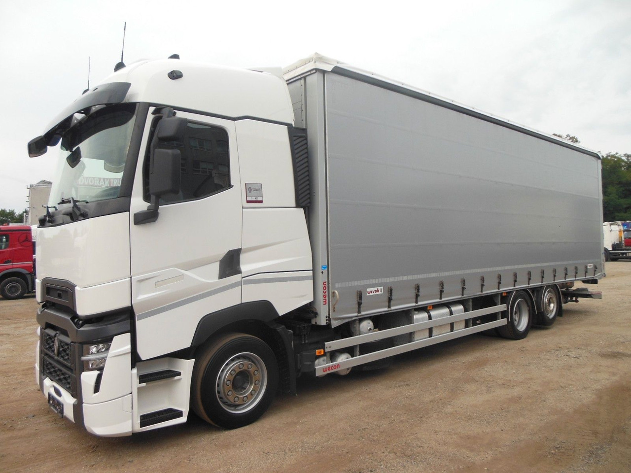 Renault T 440, 6X2, D-HOLLANDIA, 23 PALETTEN, WIE NEUE! - Camion cu prelată: Foto 1 Renault T 440, 6X2, D-HOLLANDIA, 23 PALETTEN, WIE NEUE! - Camion cu prelată: Foto 1