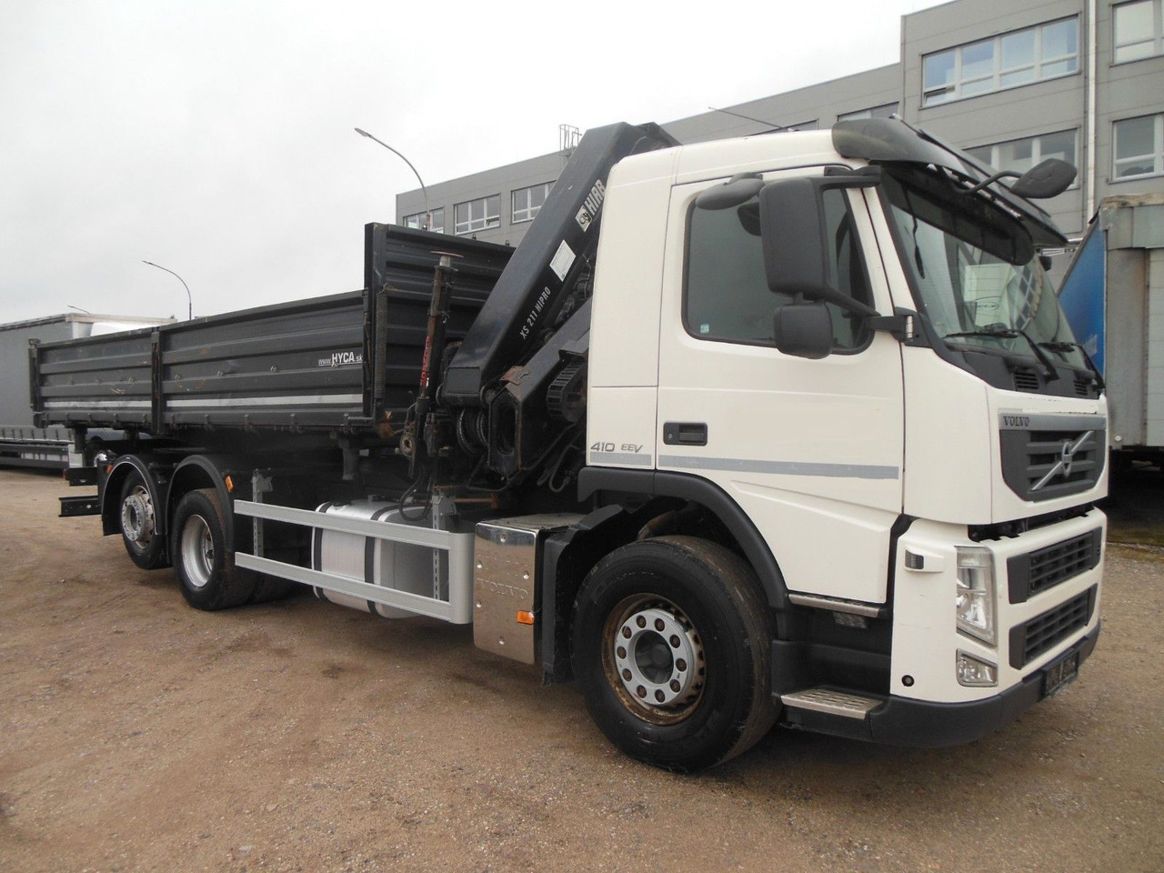 Volvo FM 410, 6X2, DREISEITEN KIPPER, HIAB XS 211 - Camion basculantă, Camion cu macara: Foto 2 Volvo FM 410, 6X2, DREISEITEN KIPPER, HIAB XS 211 - Camion basculantă, Camion cu macara: Foto 2