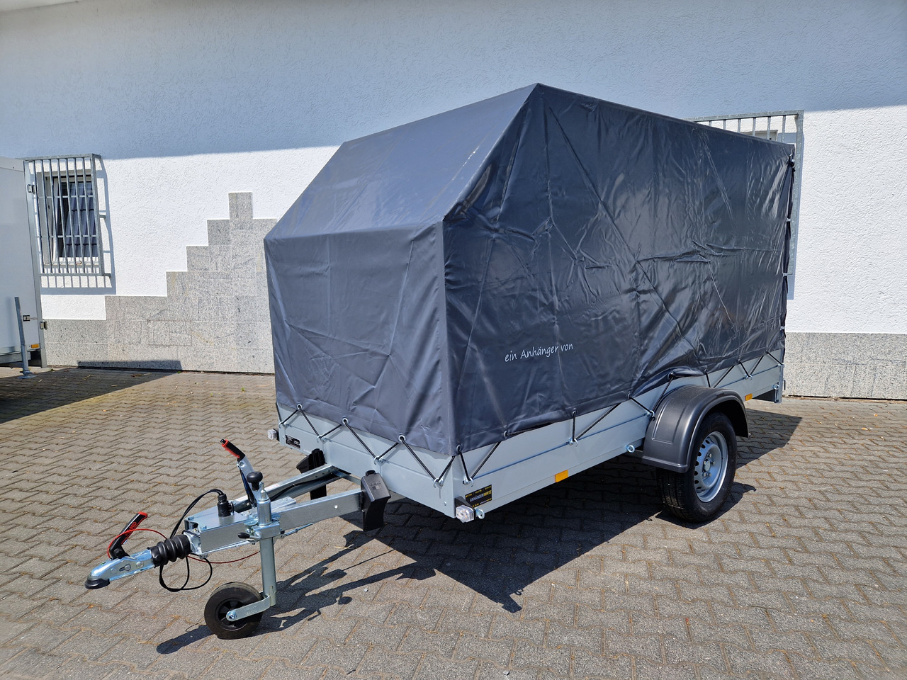 Aluliner Planen Anhänger GTB 1200 301x126x150cm +Hochplane grau schräg (M) 1200kg Aktion - Remorca auto: Foto 1 Aluliner Planen Anhänger GTB 1200 301x126x150cm +Hochplane grau schräg (M) 1200kg Aktion - Remorca auto: Foto 1