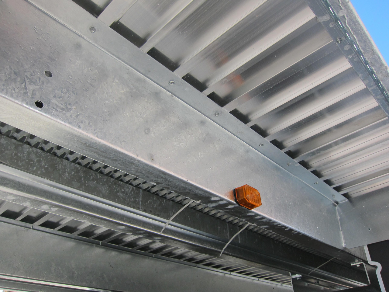 Anssems MSX 3500 Multitransporter 405x200cm Aluboden 3500kg ONLINE AKTION - Remorcă platformă: Foto 3 Anssems MSX 3500 Multitransporter 405x200cm Aluboden 3500kg ONLINE AKTION - Remorcă platformă: Foto 3