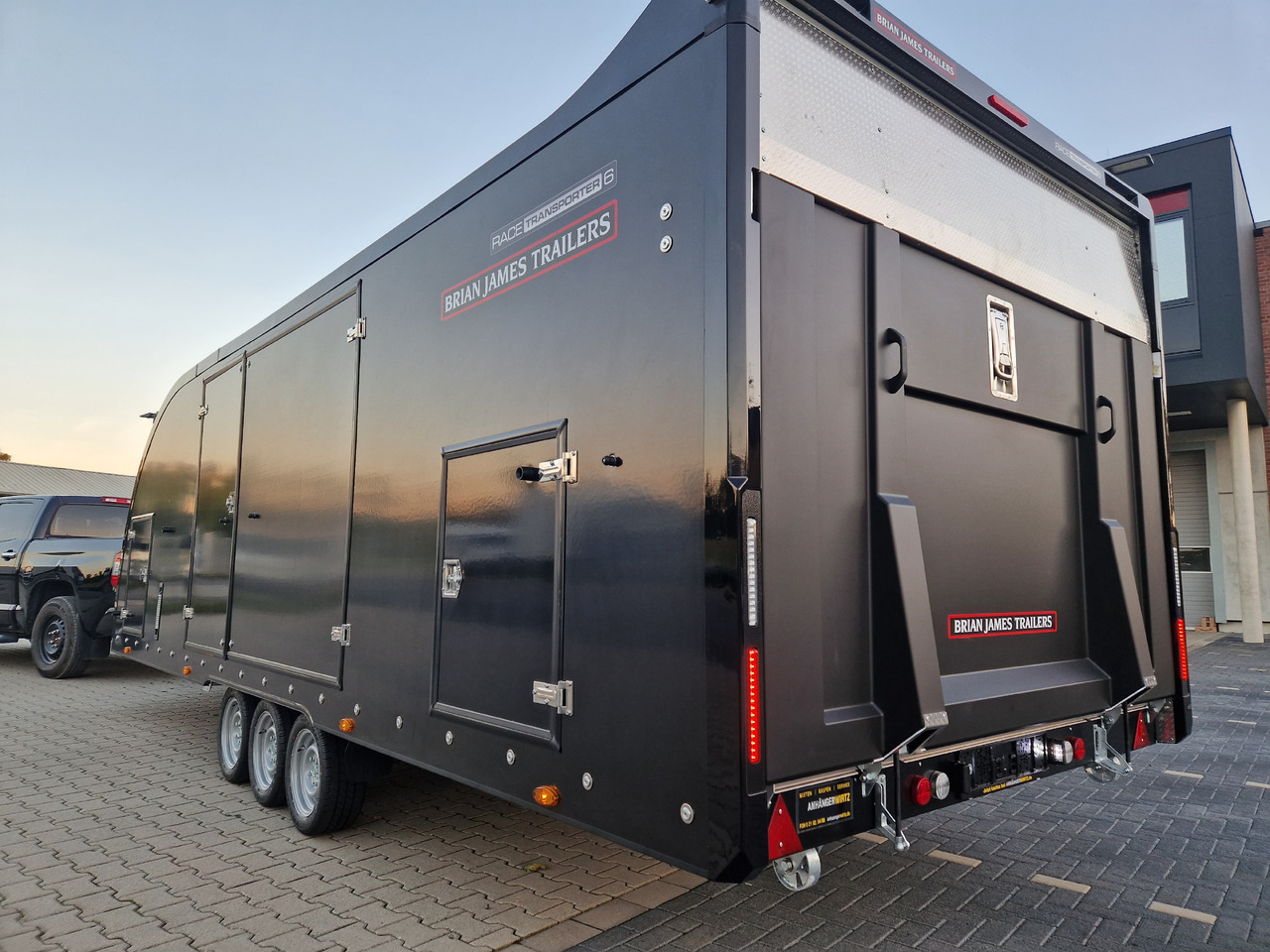 BJT Race Transporter 6 396-3060 650x235x189cm black RFS ASR 13" 3500kg - Remorcă transport auto: Foto 5 BJT Race Transporter 6 396-3060 650x235x189cm black RFS ASR 13" 3500kg - Remorcă transport auto: Foto 5