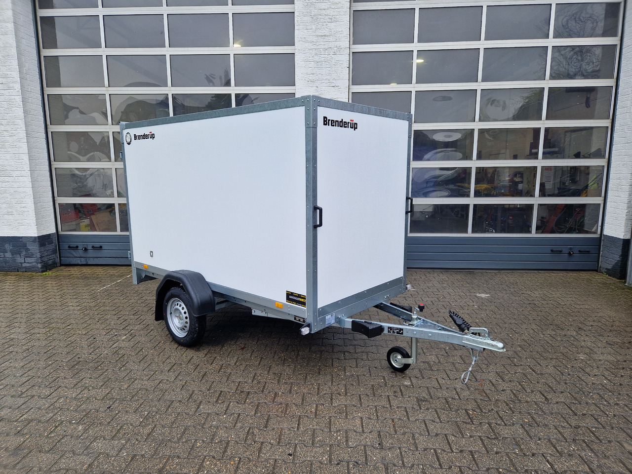 Brenderup Cargo Dynamic CD260 UBD 260x130x150cm Hecktüren Wabenwände (S) 750kg - Remorcă furgon: Foto 2 Brenderup Cargo Dynamic CD260 UBD 260x130x150cm Hecktüren Wabenwände (S) 750kg - Remorcă furgon: Foto 2