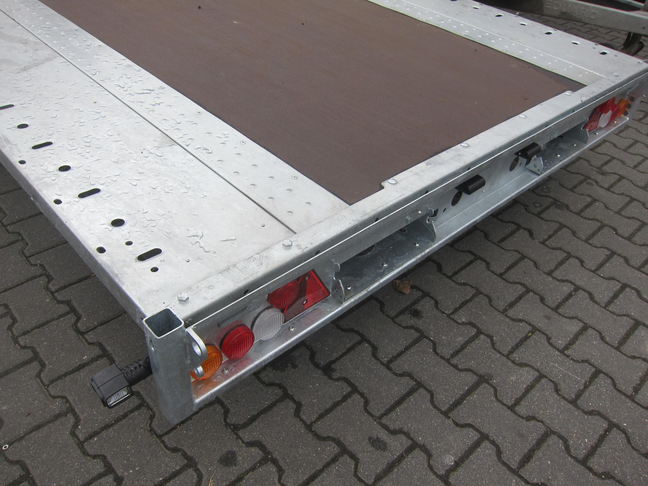 Brian James Trailer CarGO Connect 500x225cm Plateau Tridem 10" 3500kg 22 - Remorcă platformă: Foto 5 Brian James Trailer CarGO Connect 500x225cm Plateau Tridem 10" 3500kg 22 - Remorcă platformă: Foto 5