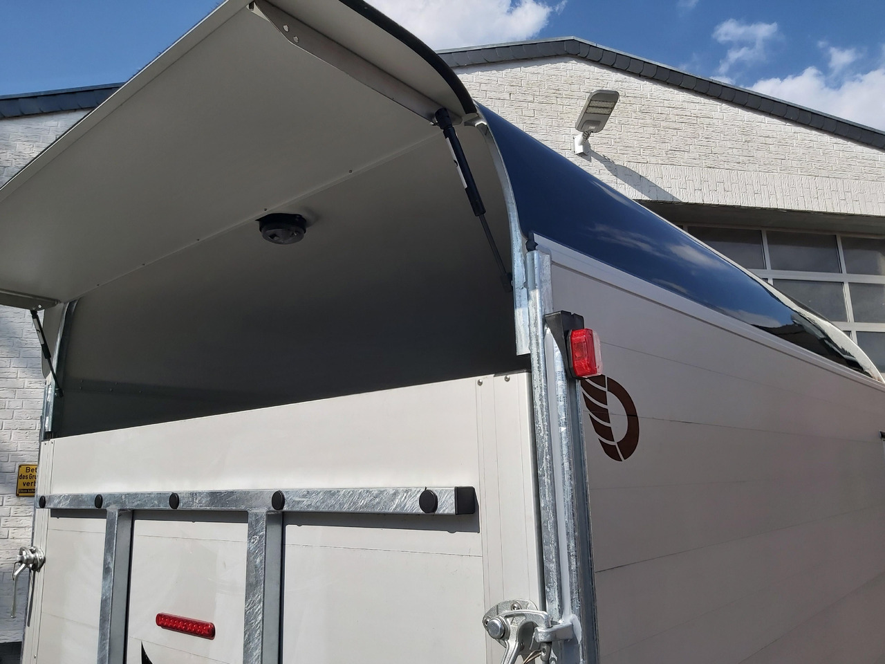 Remorca auto Cargo Roadster 700 375x180x200cm Alu black Alufelgen 2600kg Pullman 100km Herbst Aktion Modell: Foto 7