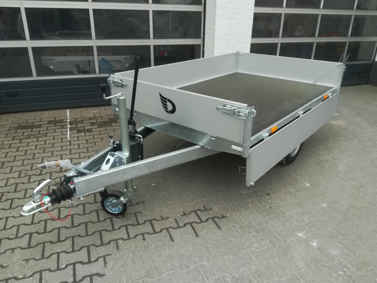 Cheval Liberte Debon Kipper PW 0 ECO 1500 250x155x30cm 1500kg Modell 2024 - Remorcă basculantă: Foto 4 Cheval Liberte Debon Kipper PW 0 ECO 1500 250x155x30cm 1500kg Modell 2024 - Remorcă basculantă: Foto 4