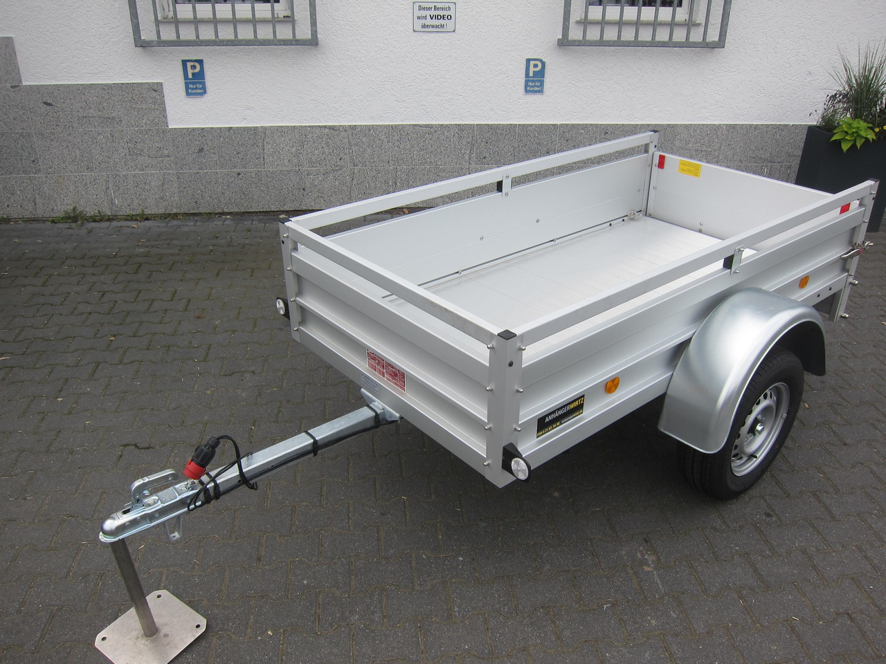 PKW Anhänger Koch Aluline+ U2 205x105x40cm ALUBODEN (XS) 750kg 100 km/H - Remorca auto: Foto 1 PKW Anhänger Koch Aluline+ U2 205x105x40cm ALUBODEN (XS) 750kg 100 km/H - Remorca auto: Foto 1