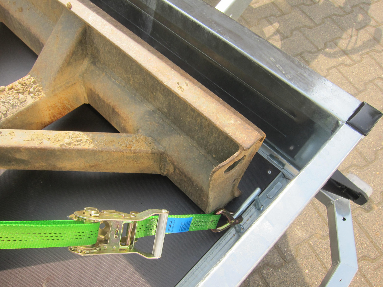 Saris Baggeranhänger Magnum Explorer 3000 V Rampen verschiebbar 3000kg Online Aktion - Remorcă transport utilaje: Foto 5 Saris Baggeranhänger Magnum Explorer 3000 V Rampen verschiebbar 3000kg Online Aktion - Remorcă transport utilaje: Foto 5