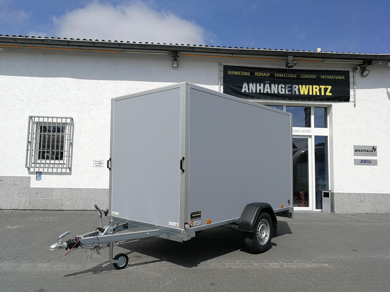 Saris Koffer GO 306 306x154x180cm GFK grau (M) 1500kg Modell 2025 - Remorcă furgon: Foto 1 Saris Koffer GO 306 306x154x180cm GFK grau (M) 1500kg Modell 2025 - Remorcă furgon: Foto 1