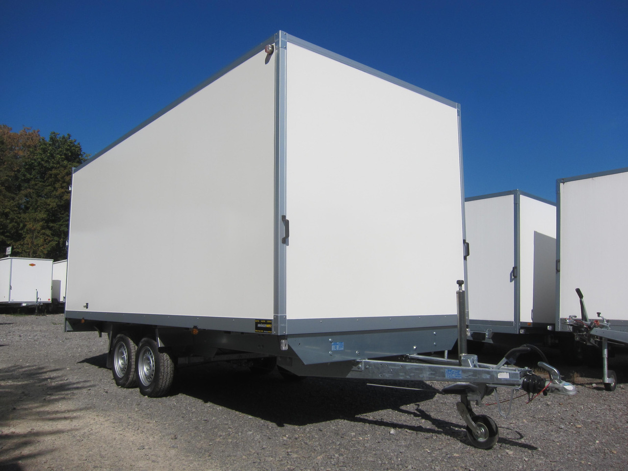 WM Meyer Kofferanhänger AZHLC 2750/210 S40 501x210x205cm (XXL) 2700kg - Remorcă furgon: Foto 1 WM Meyer Kofferanhänger AZHLC 2750/210 S40 501x210x205cm (XXL) 2700kg - Remorcă furgon: Foto 1