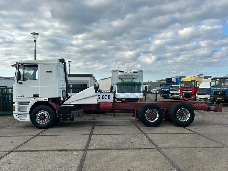 DAF 95.400 - Camion şasiu: Foto 2 DAF 95.400 - Camion şasiu: Foto 2