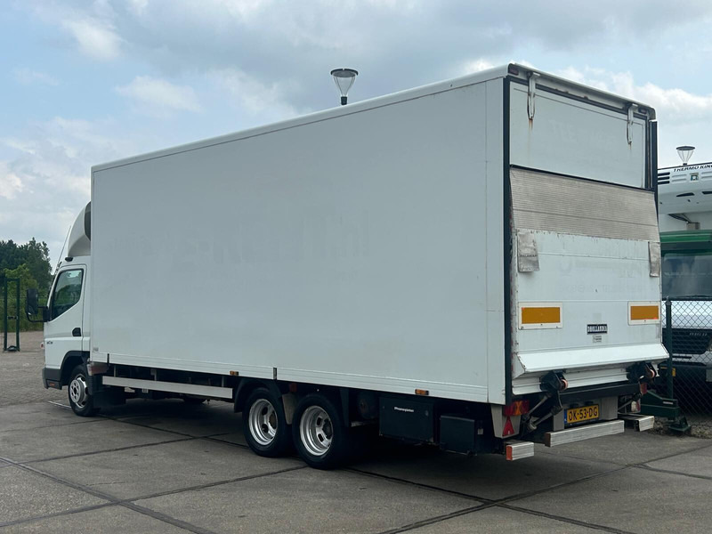 Mitsubishi Fuso CANTER 3C15 - Camion furgon: Foto 3 Mitsubishi Fuso CANTER 3C15 - Camion furgon: Foto 3