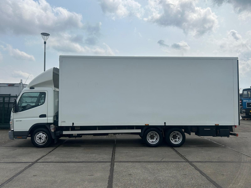 Mitsubishi Fuso CANTER 3C15 - Camion furgon: Foto 2 Mitsubishi Fuso CANTER 3C15 - Camion furgon: Foto 2