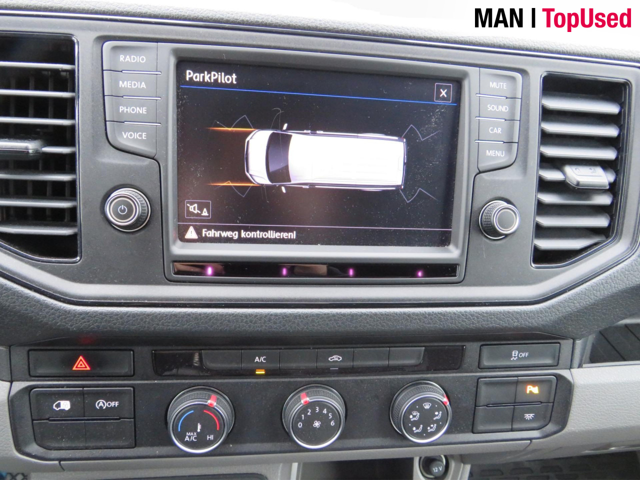 MAN TGE 3.140 4X2F L4H3 SB Kasten DSG Klima ZV - Dubă: Foto 4 MAN TGE 3.140 4X2F L4H3 SB Kasten DSG Klima ZV - Dubă: Foto 4