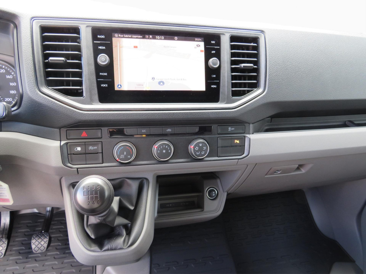 VOLKSWAGEN Crafter 35 L3H3 Kasten Klima Navi ZV - Dubă: Foto 4 VOLKSWAGEN Crafter 35 L3H3 Kasten Klima Navi ZV - Dubă: Foto 4
