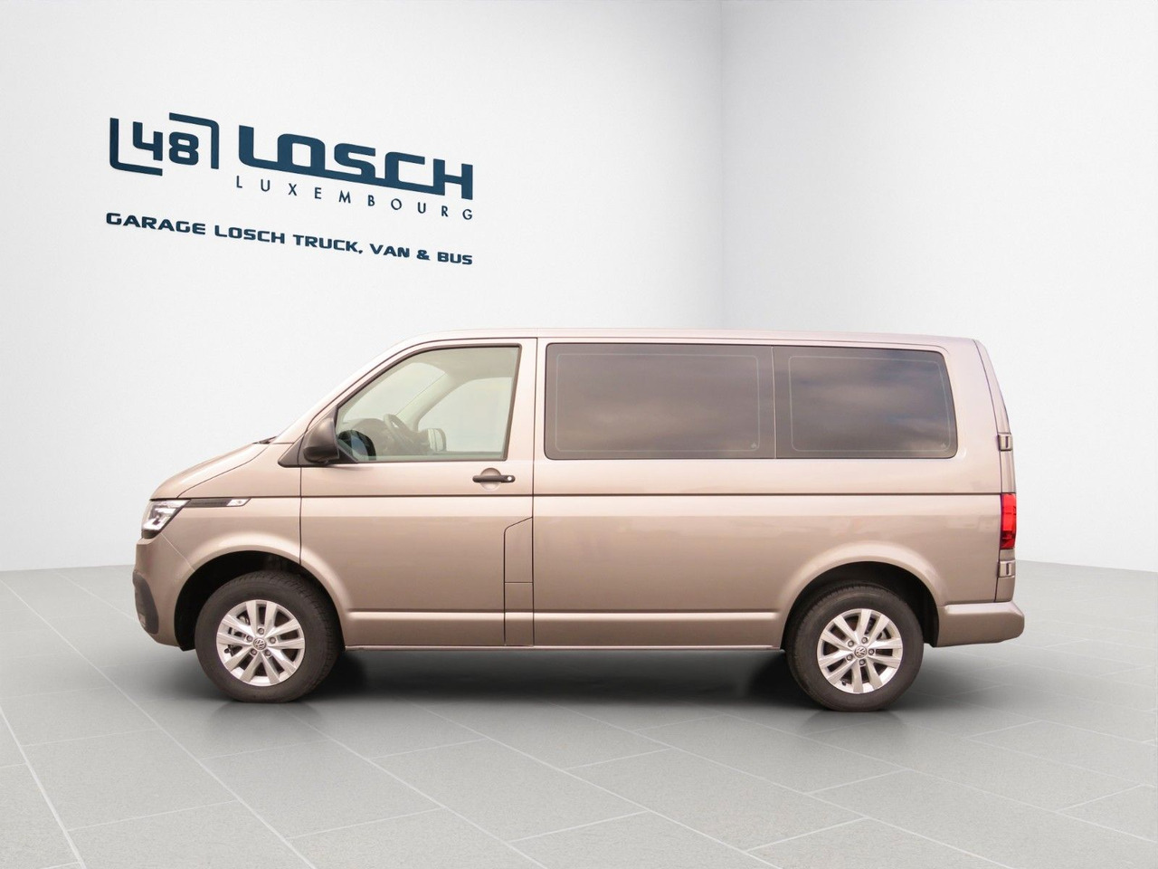 Volkswagen T6.1 Transporter Trendline 2.0 TDI Kasten - Autoutilitară compactă: Foto 2 Volkswagen T6.1 Transporter Trendline 2.0 TDI Kasten - Autoutilitară compactă: Foto 2
