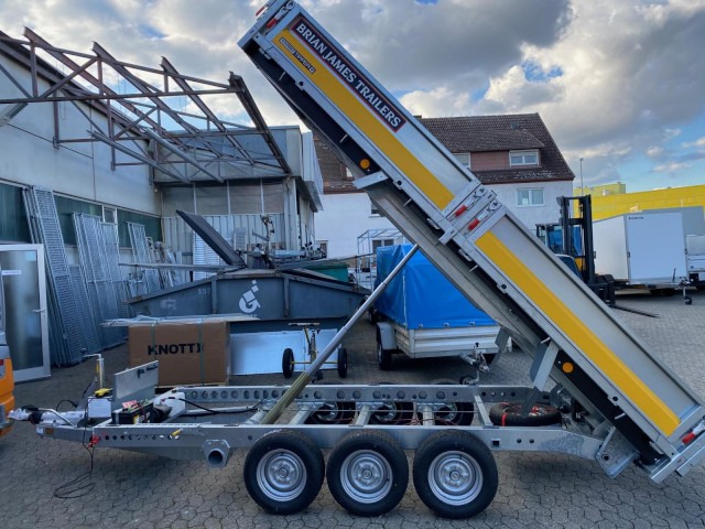 Brian James Cargo Tipper Heckkipper 3-achs, 526-4020-35-3-12, 4000 x 2000 x 300 mm, 3,5 to. - Remorcă basculantă: Foto 1 Brian James Cargo Tipper Heckkipper 3-achs, 526-4020-35-3-12, 4000 x 2000 x 300 mm, 3,5 to. - Remorcă basculantă: Foto 1