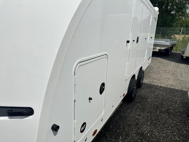 Brian James Race Sport 341, 341-5521-35-2-12-W, 5530x2100x1960mm, 3,5 to. - Remorcă transport auto: Foto 3 Brian James Race Sport 341, 341-5521-35-2-12-W, 5530x2100x1960mm, 3,5 to. - Remorcă transport auto: Foto 3