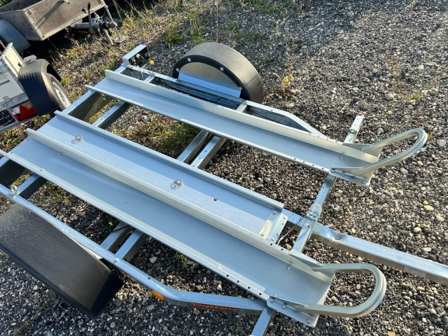 Neptun Motorradanhänger GN064, N6-220 pm2, 100 km/h 0,75 t. 2250 x 1300 x 31 mm - Remorcă pentru motociclete: Foto 5 Neptun Motorradanhänger GN064, N6-220 pm2, 100 km/h 0,75 t. 2250 x 1300 x 31 mm - Remorcă pentru motociclete: Foto 5
