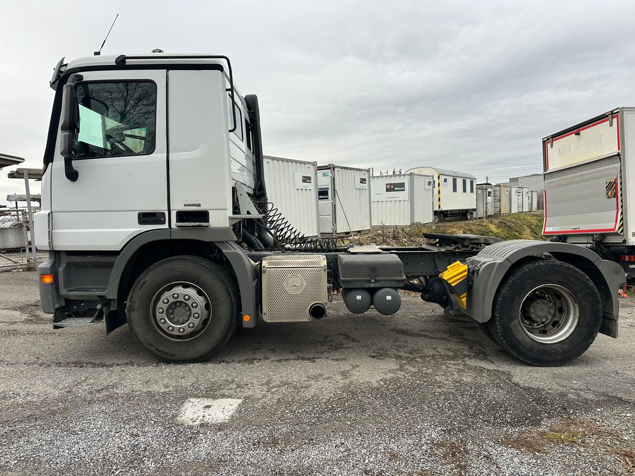 MERCEDES-BENZ Actros 18.46 4x2 ORG km 131.700 - Cap tractor: Foto 2 MERCEDES-BENZ Actros 18.46 4x2 ORG km 131.700 - Cap tractor: Foto 2
