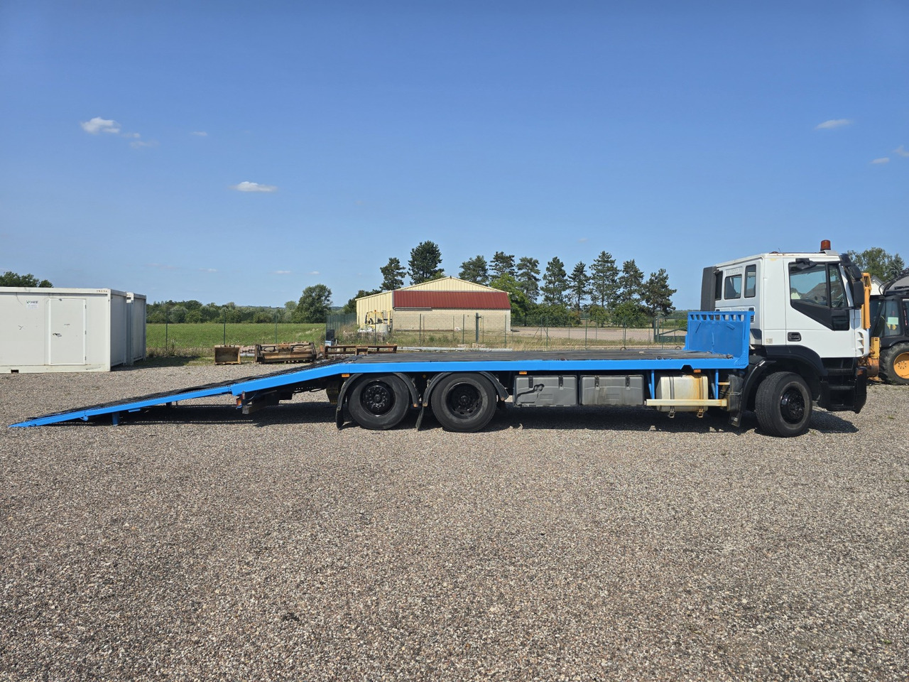 IVECO 260S33 - Camion transport auto: Foto 5 IVECO 260S33 - Camion transport auto: Foto 5