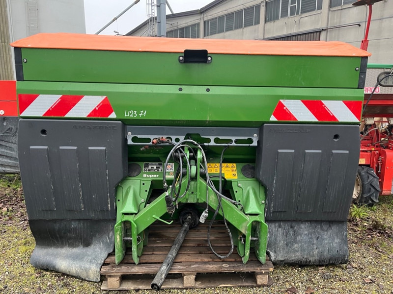 Amazone ZA-TS 1700 PROFIS TRONIC - Imprastietor îngrăşăminte: Foto 3 Amazone ZA-TS 1700 PROFIS TRONIC - Imprastietor îngrăşăminte: Foto 3