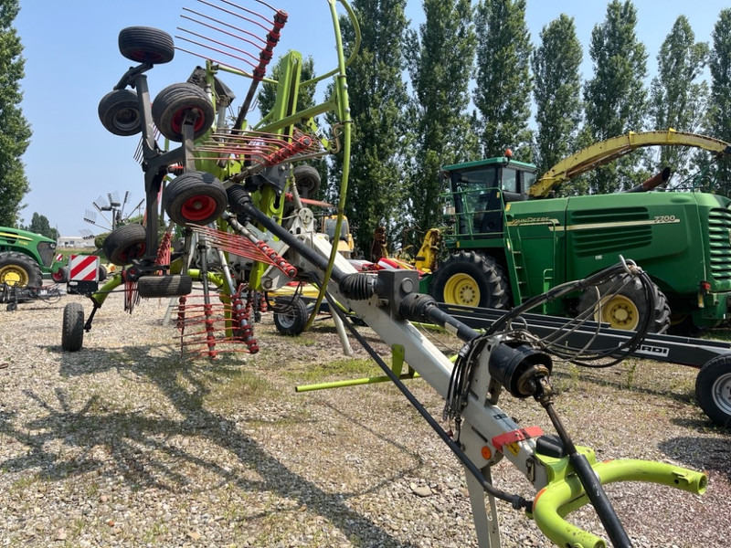 Claas Liner 1650 Twin - Maşină de întors fânul: Foto 2 Claas Liner 1650 Twin - Maşină de întors fânul: Foto 2