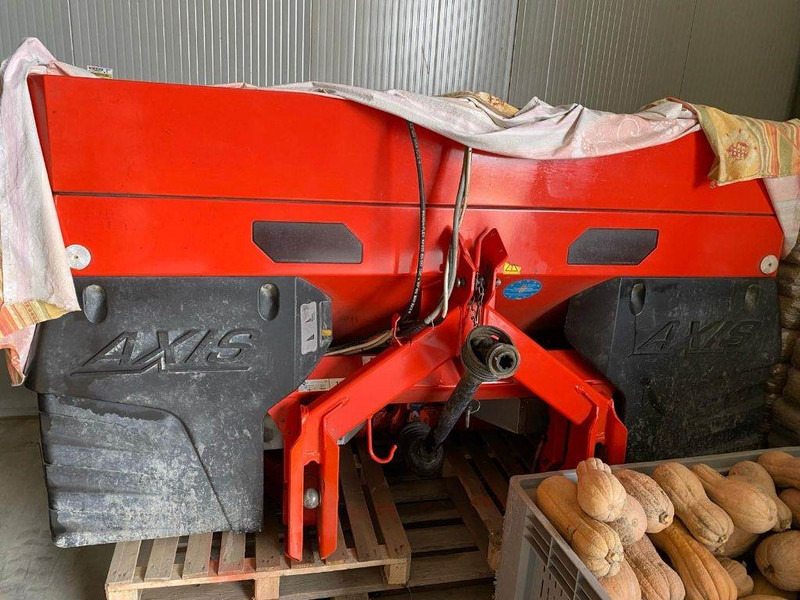 Kuhn Axis 40.1 W - Imprastietor îngrăşăminte: Foto 1 Kuhn Axis 40.1 W - Imprastietor îngrăşăminte: Foto 1