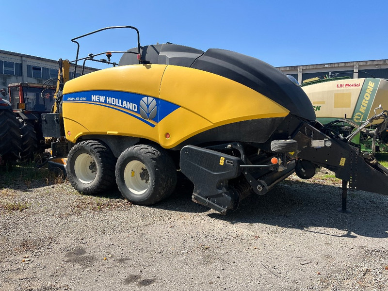 New Holland 1290 - Presă baloţi dreptunghiulari: Foto 1 New Holland 1290 - Presă baloţi dreptunghiulari: Foto 1