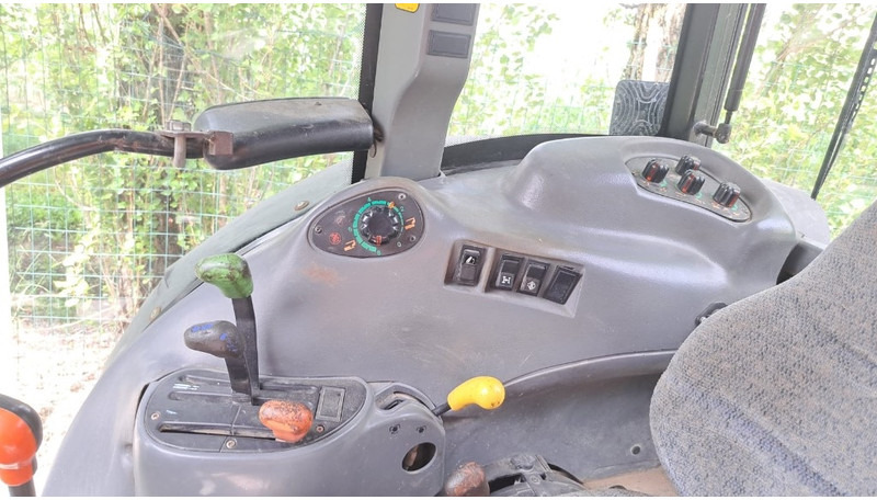 Tractor agricol New Holland TN 95 D A: Foto 7
