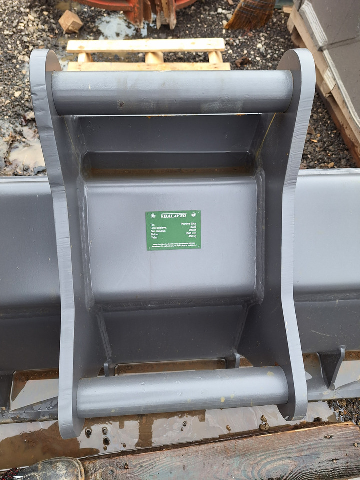 BALAVTO Slope bucket 1600 mm Volvo S60 - Cupă: Foto 3 BALAVTO Slope bucket 1600 mm Volvo S60 - Cupă: Foto 3