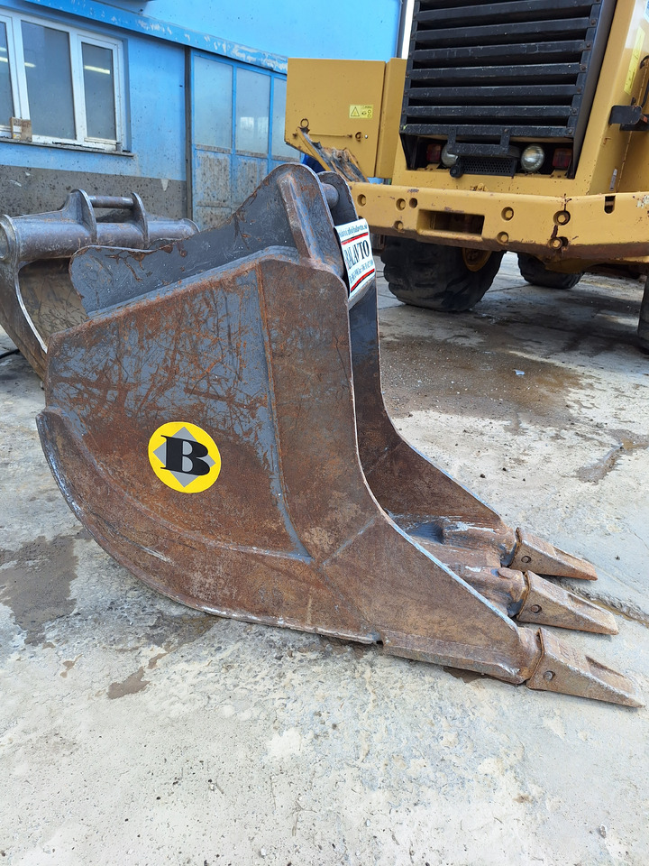 BALAVTO Trenching bucket 600 mm S60 - Cupă excavator: Foto 3 BALAVTO Trenching bucket 600 mm S60 - Cupă excavator: Foto 3