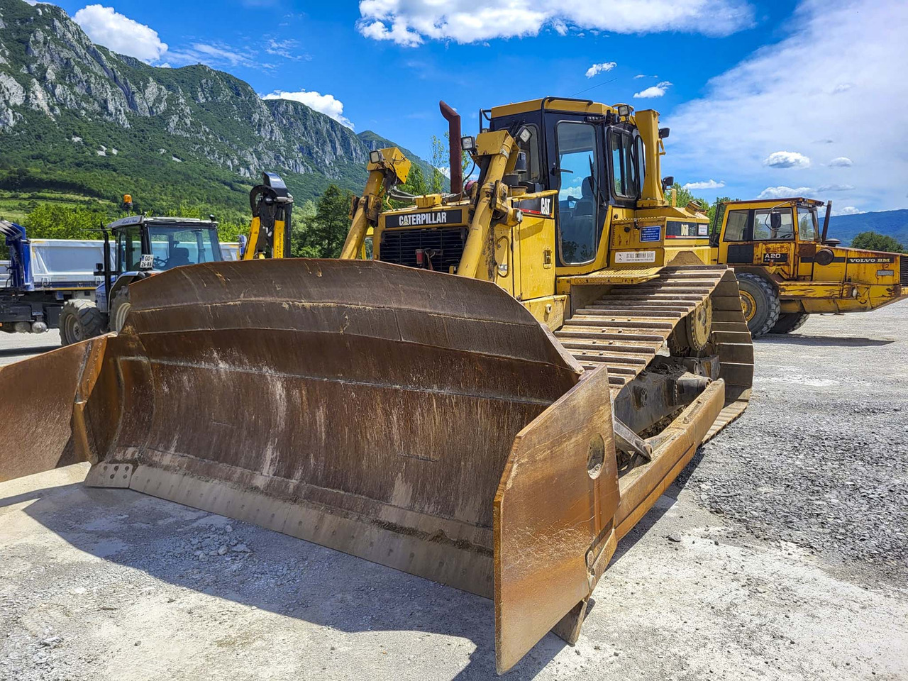 CATERPILLAR D6R - Buldozer: Foto 5 CATERPILLAR D6R - Buldozer: Foto 5