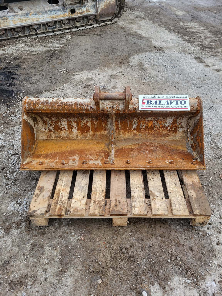 Ditch cleaning bucket 1400 mm VTN for 8-11 ton excavators - Cupă excavator pentru Utilaje constructii: Foto 1 Ditch cleaning bucket 1400 mm VTN for 8-11 ton excavators - Cupă excavator pentru Utilaje constructii: Foto 1
