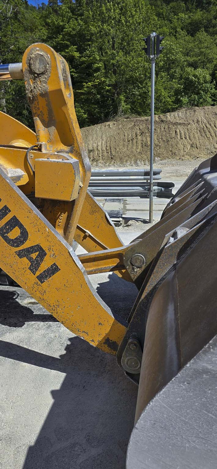 HYUNDAI HL970 - Încărcător frontal pe pneuri: Foto 5 HYUNDAI HL970 - Încărcător frontal pe pneuri: Foto 5
