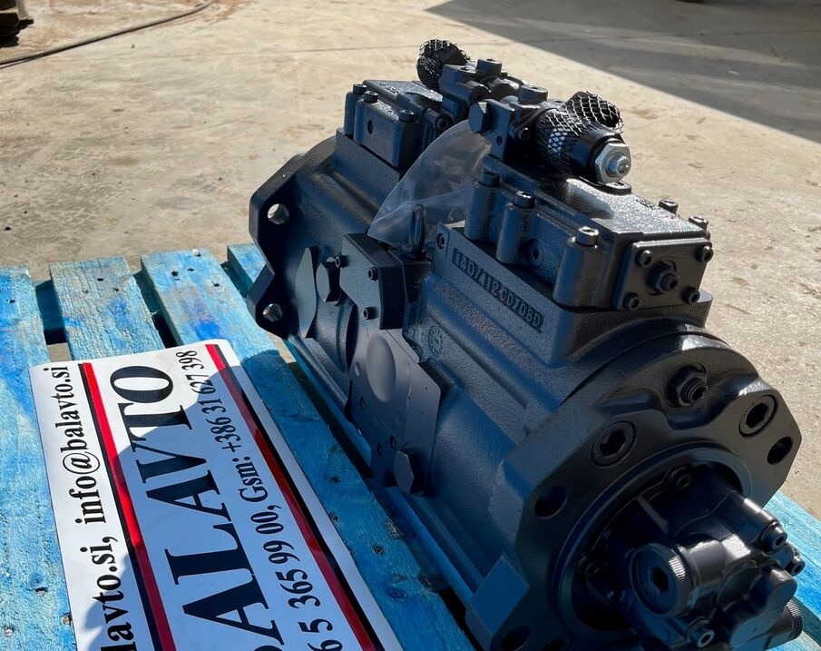 Main hydraulic pump 14531300 for Volvo EC210C, ECR235C, FC2421C, FC2121C - Pompa hidraulica pentru Excavator: Foto 1 Main hydraulic pump 14531300 for Volvo EC210C, ECR235C, FC2421C, FC2121C - Pompa hidraulica pentru Excavator: Foto 1