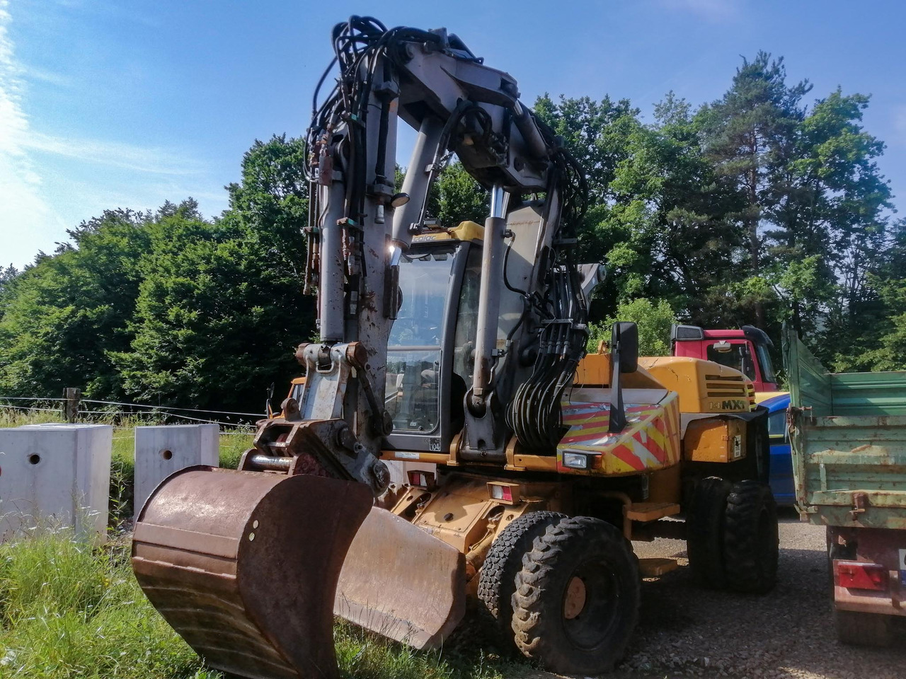 Mecalac 14 MXT - Excavator pe roţi: Foto 1 Mecalac 14 MXT - Excavator pe roţi: Foto 1