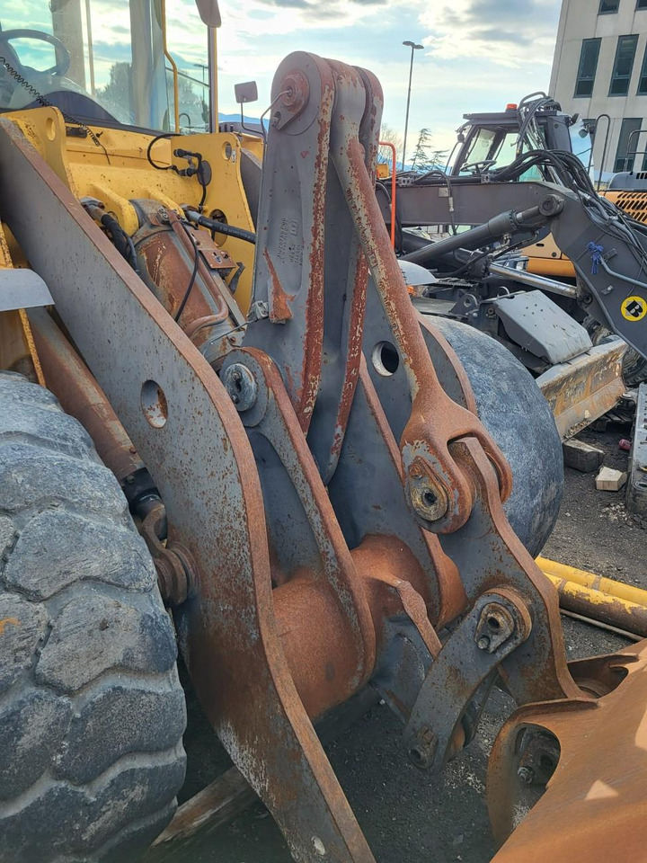 Volvo lifting framework - Piesă de schimb pentru Încărcător: Foto 3 Volvo lifting framework - Piesă de schimb pentru Încărcător: Foto 3