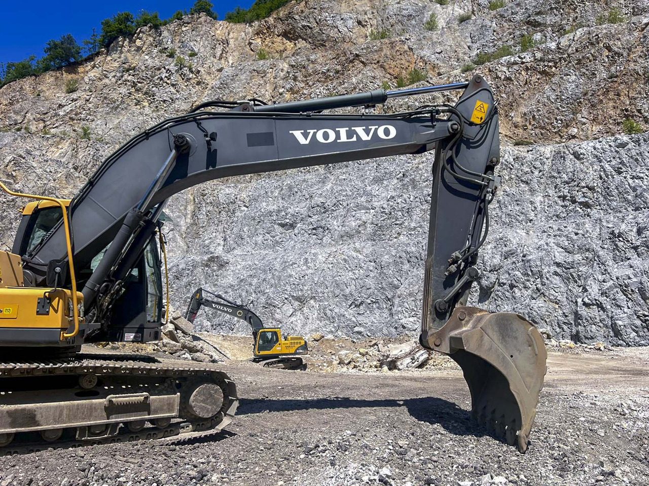 VOLVO EC220D - Excavator pe şenile: Foto 4 VOLVO EC220D - Excavator pe şenile: Foto 4