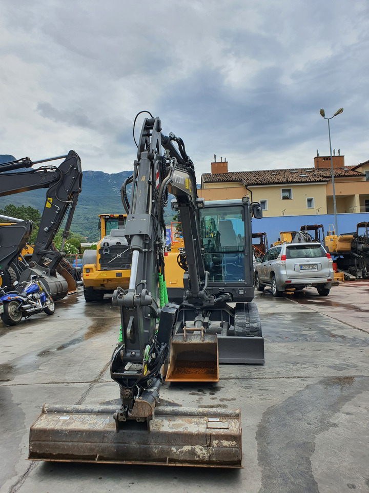 VOLVO EC60E - Mini excavator: Foto 4 VOLVO EC60E - Mini excavator: Foto 4