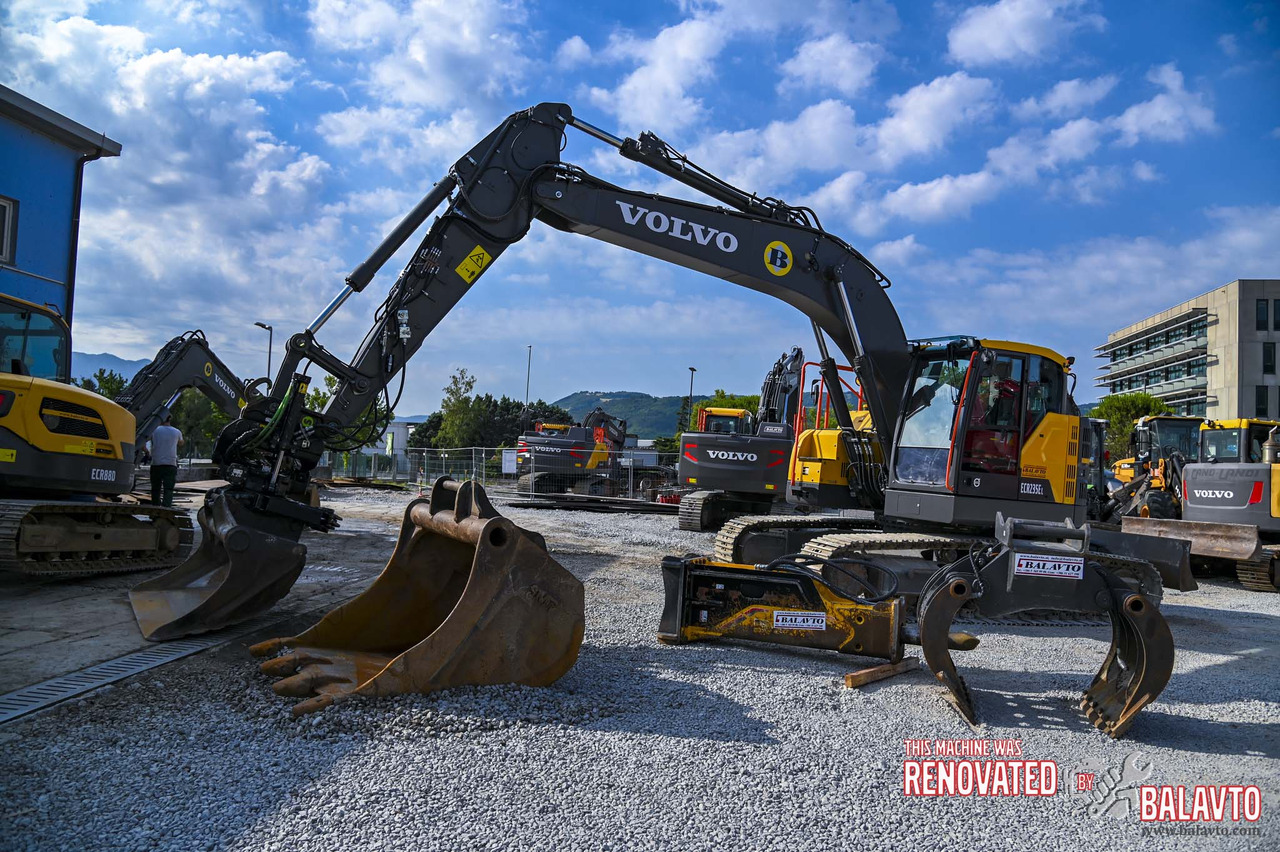 VOLVO ECR235EL - Excavator pe şenile: Foto 2 VOLVO ECR235EL - Excavator pe şenile: Foto 2
