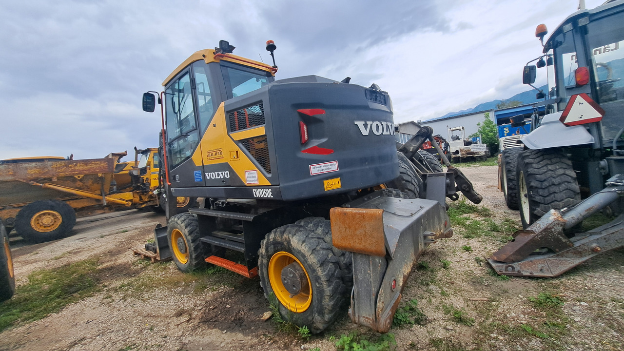 VOLVO EWR150E - Excavator pe roţi: Foto 1 VOLVO EWR150E - Excavator pe roţi: Foto 1