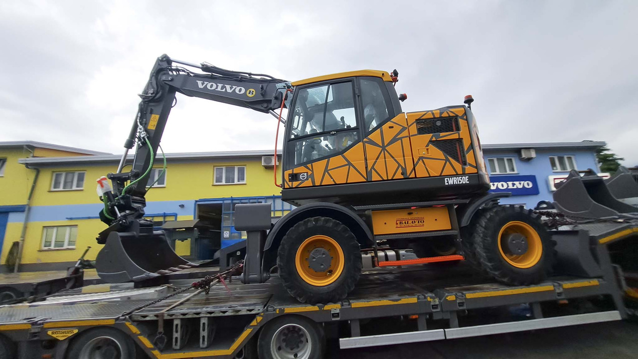 VOLVO EWR150E - Excavator pe roţi: Foto 3 VOLVO EWR150E - Excavator pe roţi: Foto 3