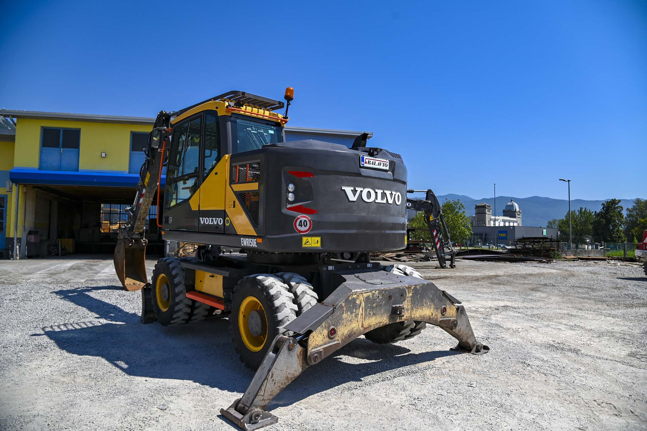 VOLVO EWR150E - Excavator pe roţi: Foto 5 VOLVO EWR150E - Excavator pe roţi: Foto 5