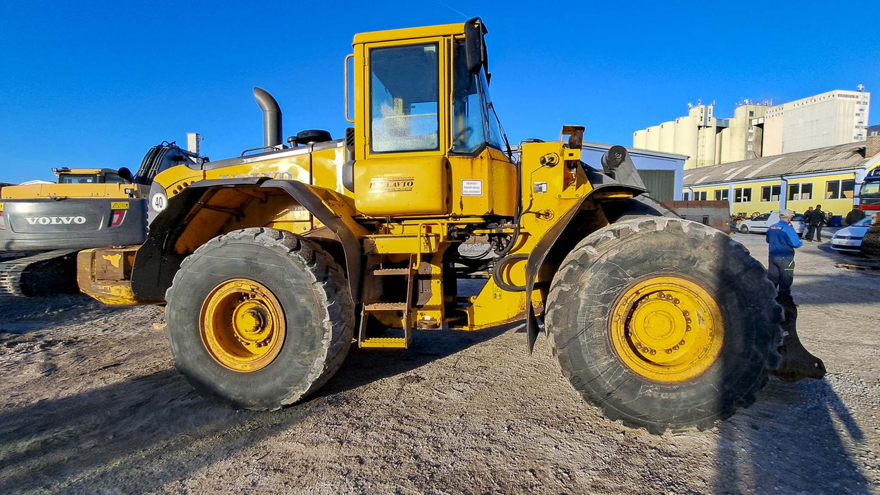 VOLVO L120E - Încărcător frontal pe pneuri: Foto 4 VOLVO L120E - Încărcător frontal pe pneuri: Foto 4